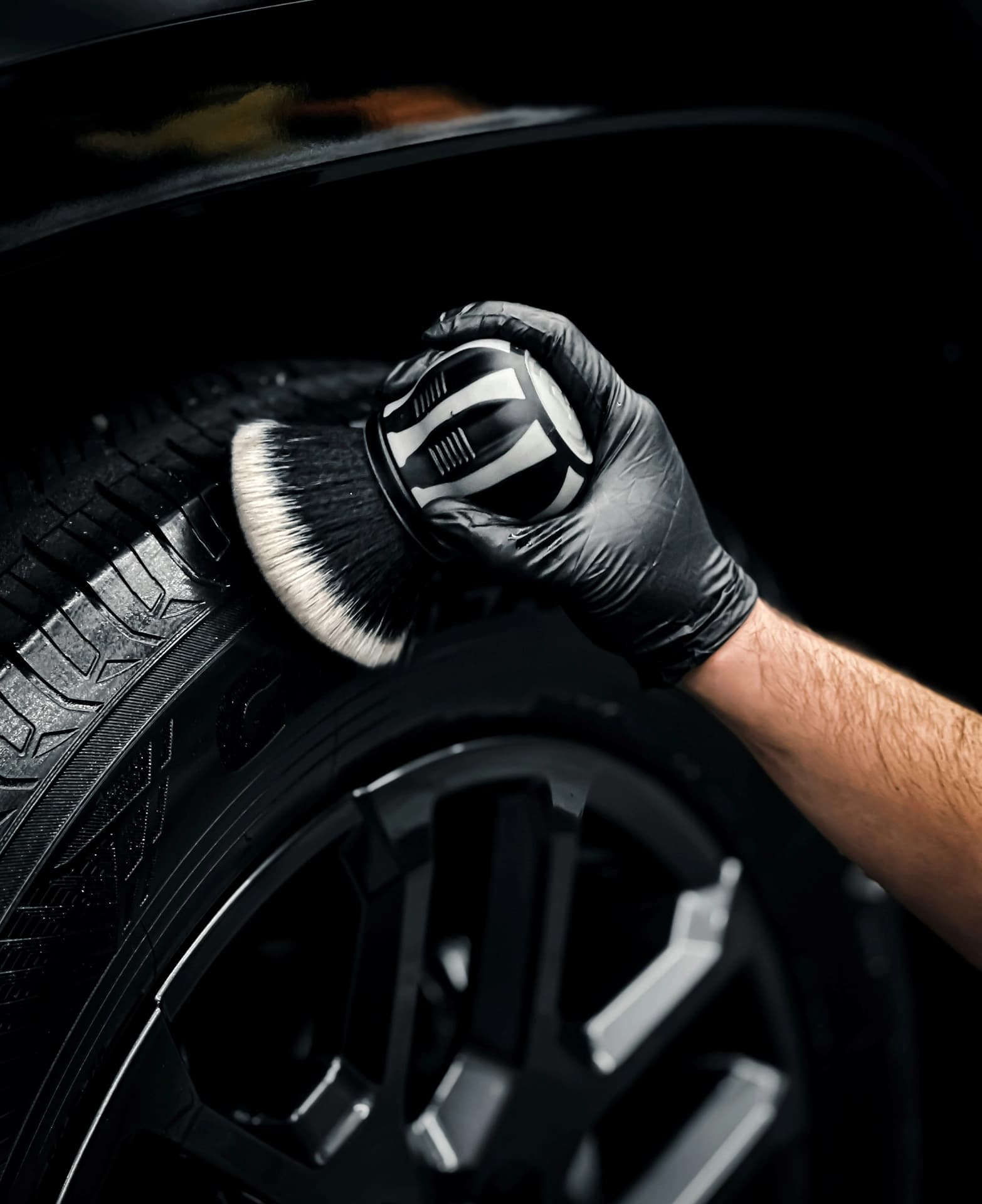 Detailing Experte bei der Arbeit